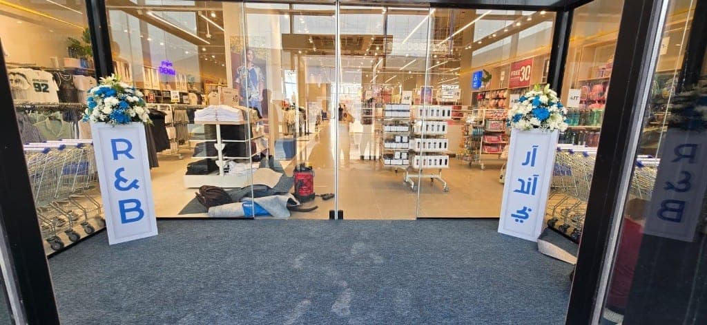 R&B Opening Store